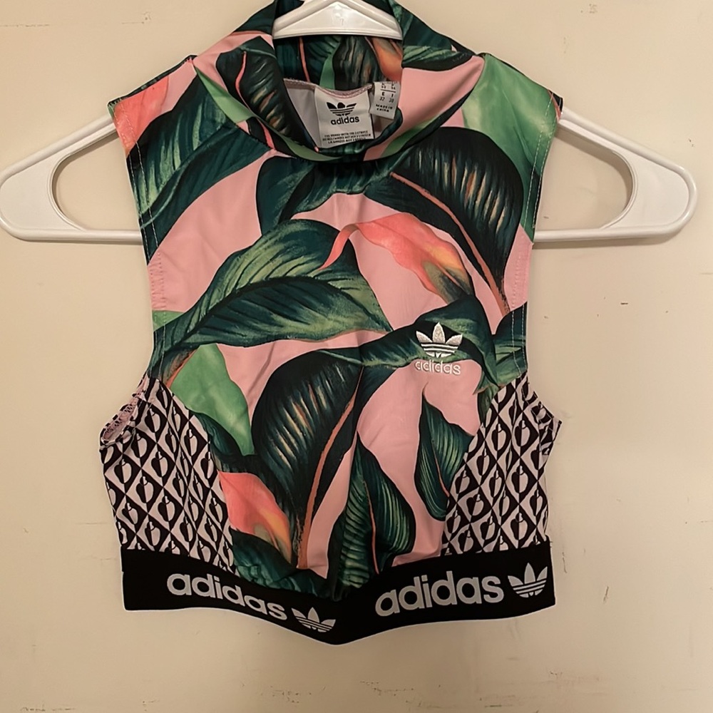 Adidas - Picture 2 of 5